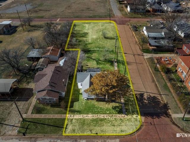 House for sale in Electra, Texas