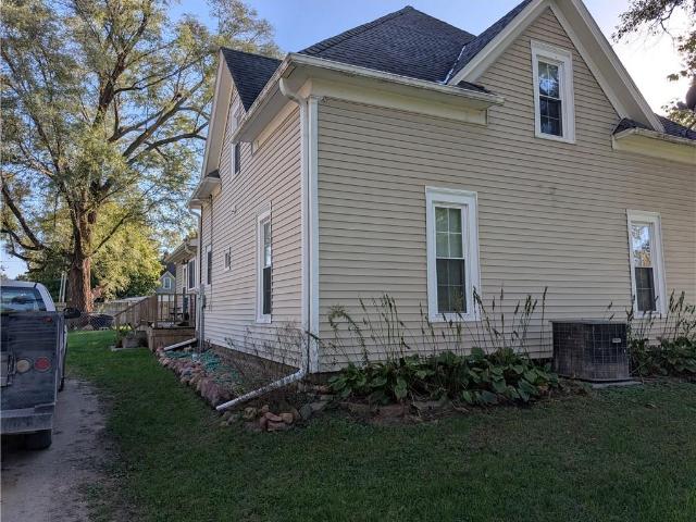 House for sale in Burlington Junction, Nodaway County