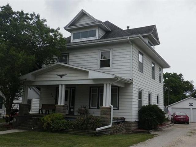 House for sale in Aplington, Butler County