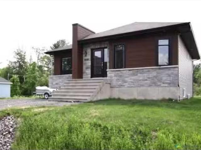 House for sale in Les Moulins, Quebec