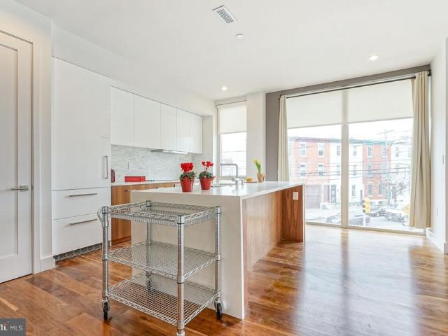 Condo for sale in South Philadelphia, Philadelphia