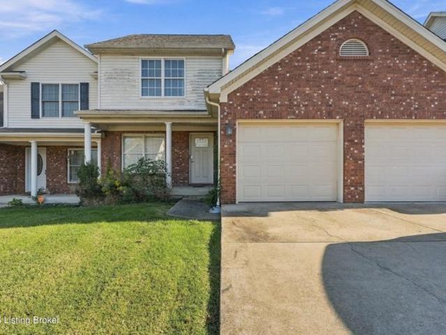 Townhouse for sale in Vine Grove Junction, Radcliff