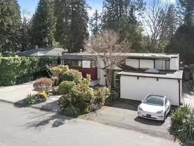 House for sale in Delbrook-Upper Lonsdale, Metro Vancouver Regional District