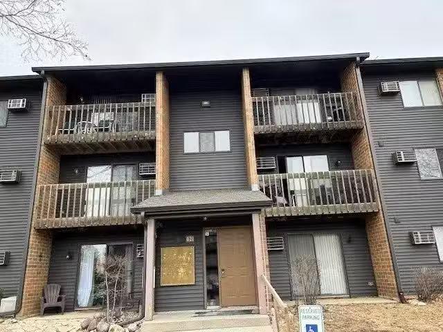 House for rent in Elgin