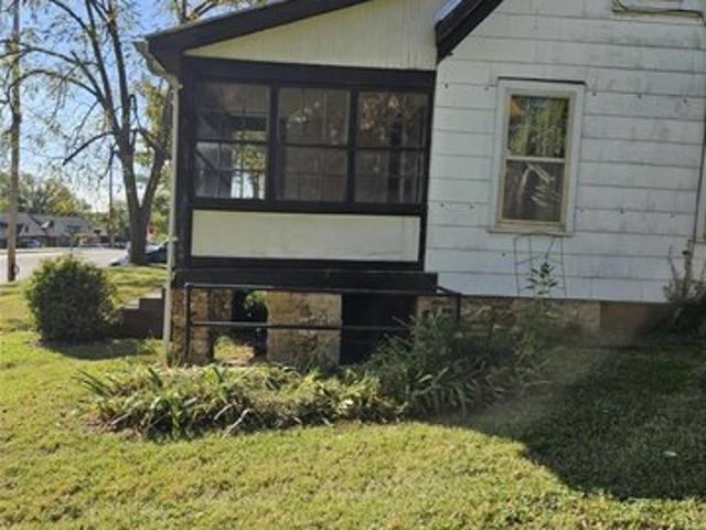 House for sale in Pacific, Missouri