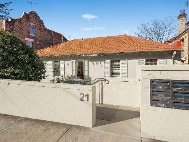 Apartment for rent in Lower North Shore, Sydney