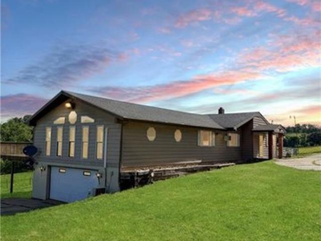 House for sale in Avella, Pennsylvania