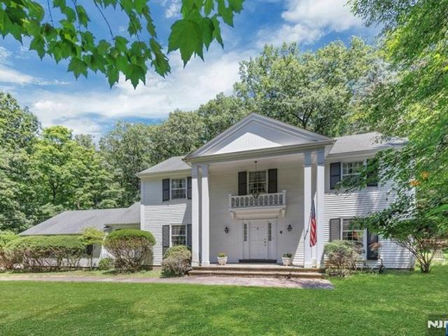House for sale in Franklin Lakes, New Jersey