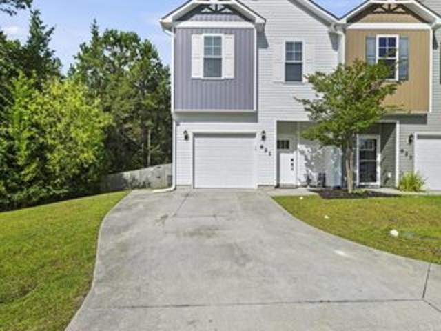 Townhouse for sale in Holly Ridge, North Carolina