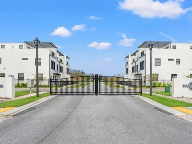 Townhouse for sale in Pinellas Park, Florida