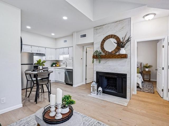 Condo for sale in Dallas, Texas