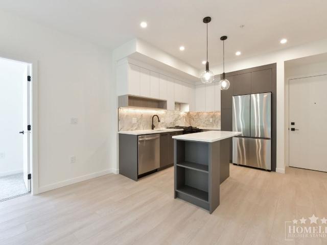 Apartment for rent in Surrey, British Columbia