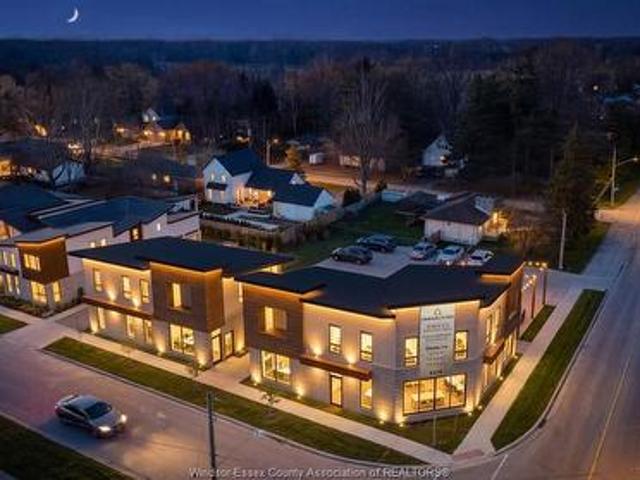 Commercial for rent in Ontario