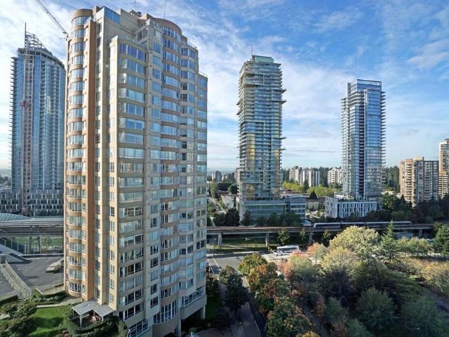 Apartment for rent in Station Square, Burnaby