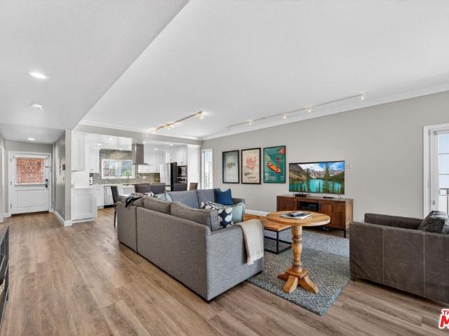 Condo for sale in Canoga Park, California