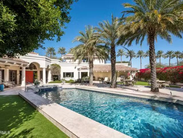 House for sale in Paradise Valley