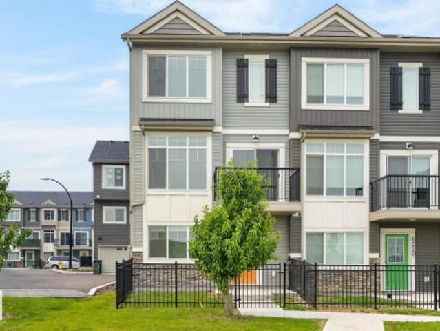 Townhouse for sale in Wedgewood, Alberta