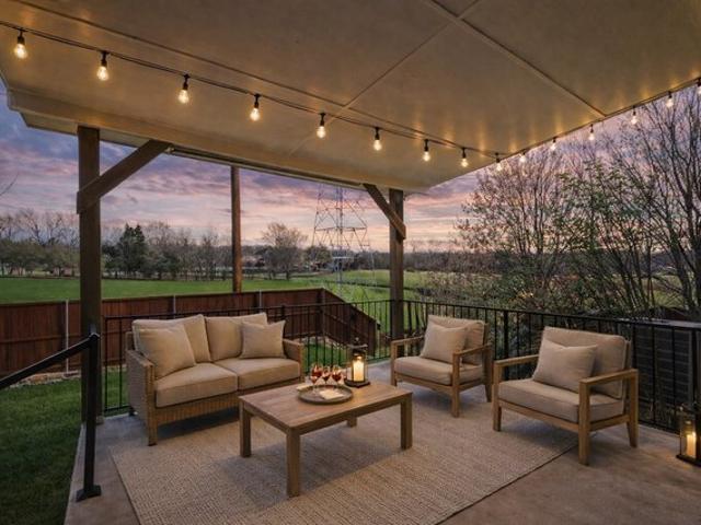 Townhouse for sale in Plano, Texas