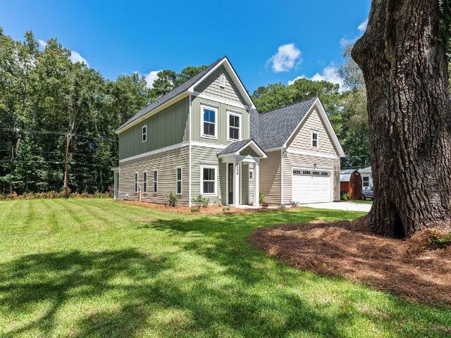 House for sale in Ravenel, South Carolina