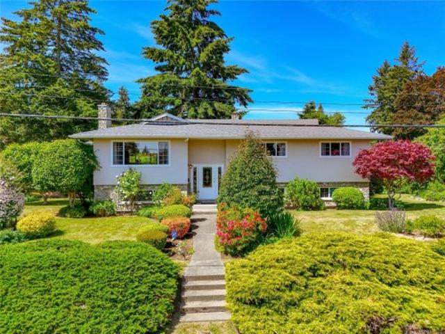 House for sale in Brentwood Bay, British Columbia