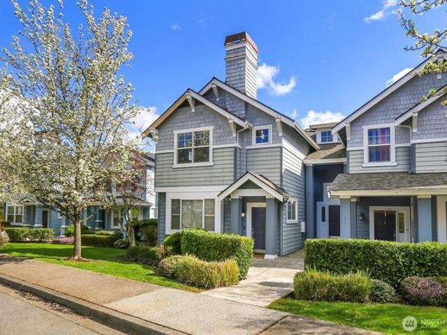 Townhouse for sale in Redmond, Washington