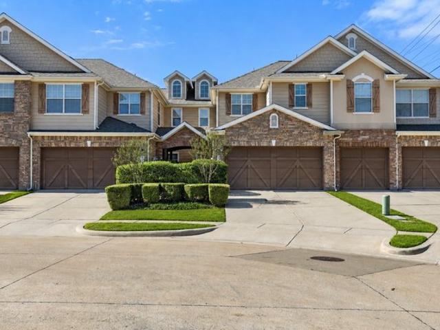 Townhouse for sale in Plano, Texas