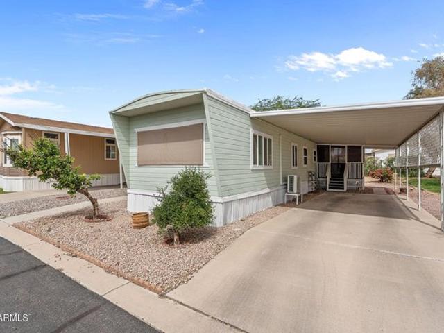 House for sale in Litchfield Park, Arizona