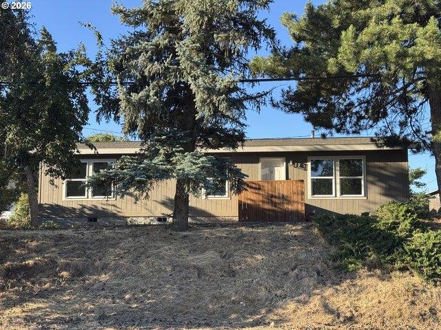 House for sale in Goldendale, Washington