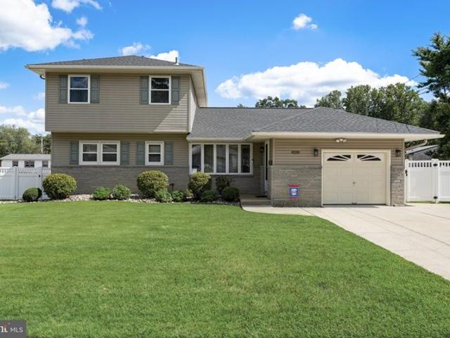 House for sale in Magnolia, New Jersey