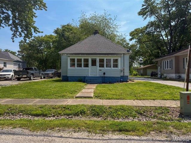 House for sale in Staunton, Illinois