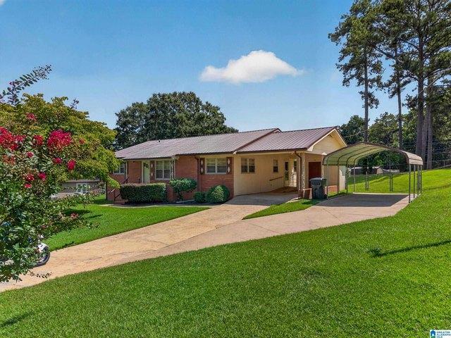 House for sale in Weaver, Alabama