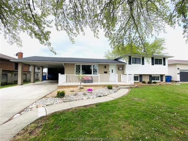 House for sale in Chatham–kent, Ontario