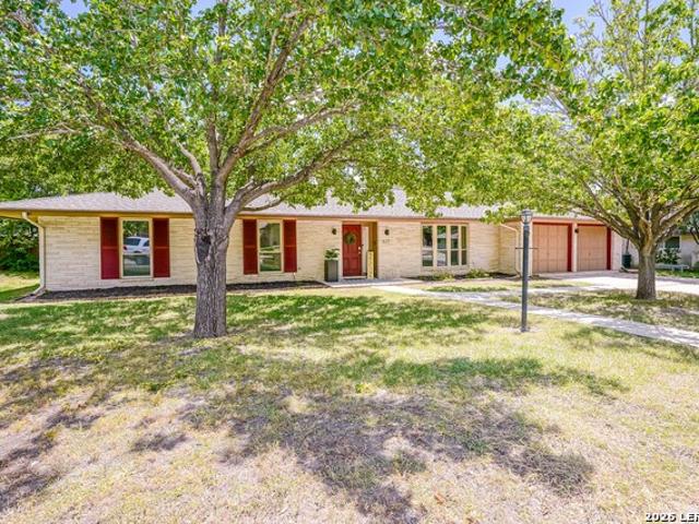 House for sale in Windcrest, Bexar County