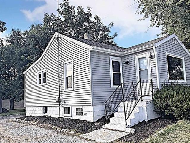 House for sale in Kellnersville, Manitowoc County