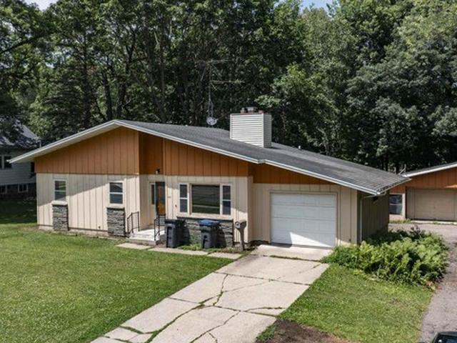 House for sale in Waupaca, Wisconsin