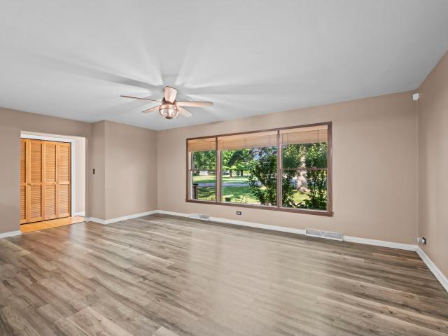 House for sale in Illinois