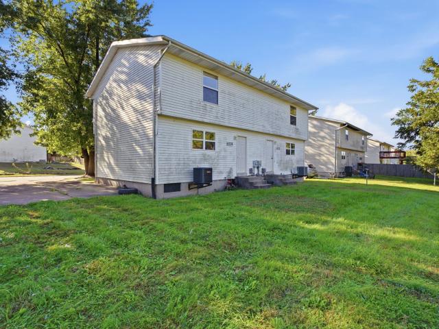 House for sale in Americana Park, Davenport
