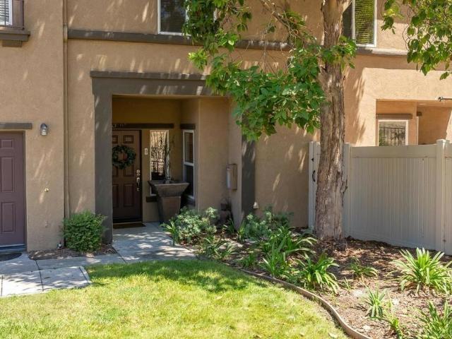Townhouse for rent in San Diego