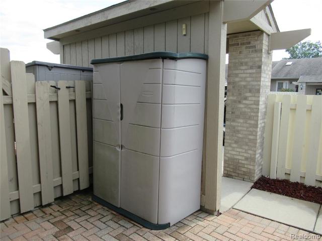Condo for sale in South Lyon, Michigan