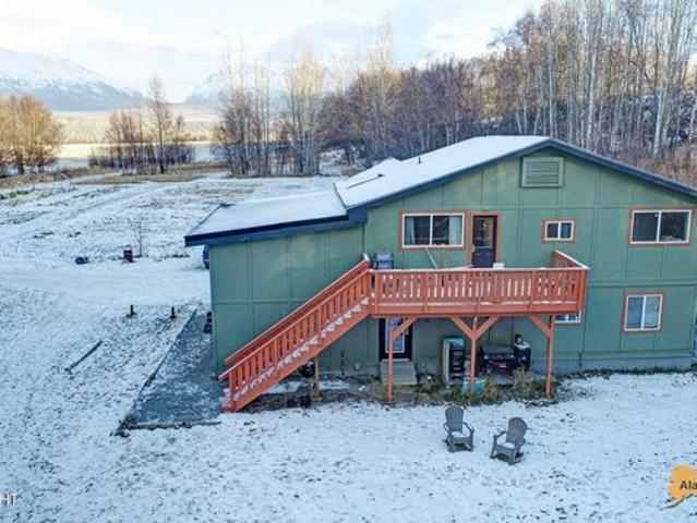 House for sale in Palmer