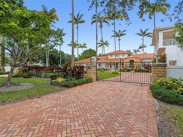 House for sale in Pinecrest, Florida