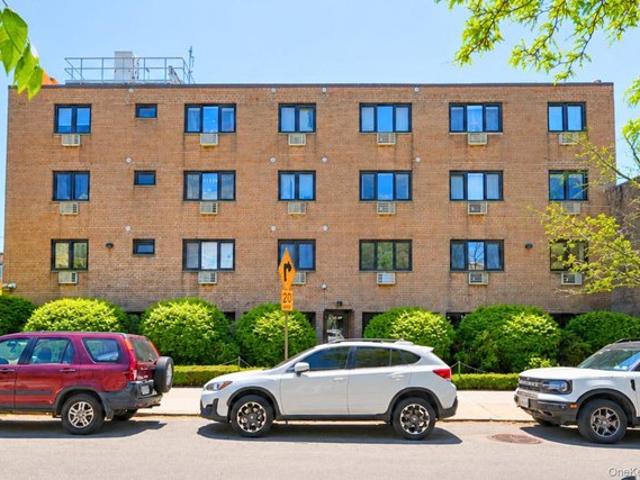 Condo for sale in Queens, Arverne