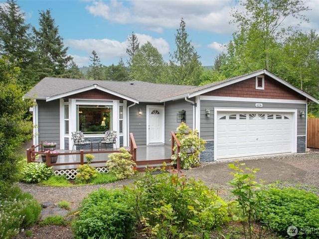 House for sale in Deming, Washington
