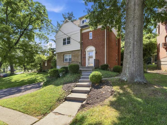 House for sale in Roselawn, Ohio