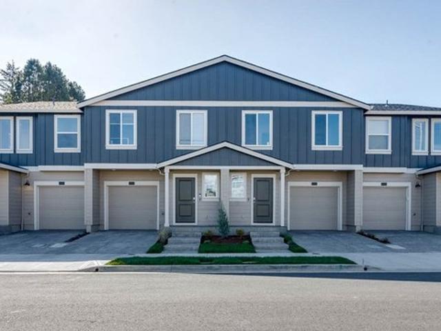 Townhouse for sale in Oregonia