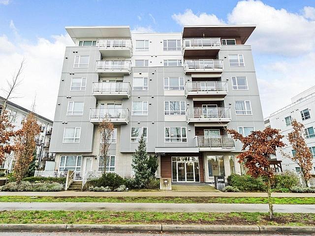 Condo for sale in Surrey, British Columbia