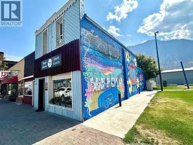 House for sale in Keremeos, British Columbia