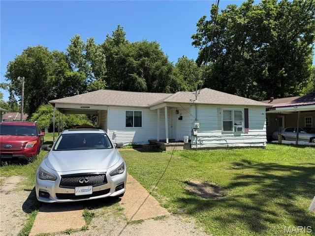 House for sale in Poplar Bluff, Missouri