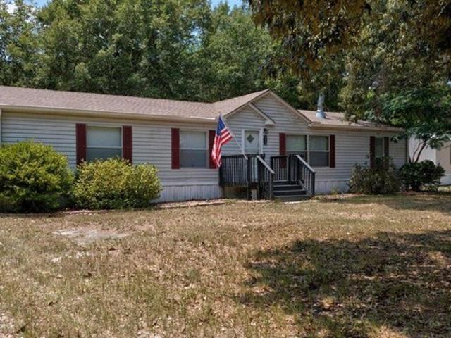 House for sale in Bonneau, South Carolina