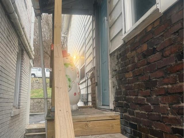 House for sale in Lyndora, Pennsylvania
